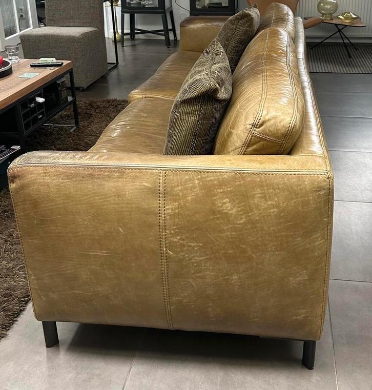 Leren bank, Huis en Inrichting, Banken | Bankstellen, Gebruikt, Rechte bank, Vierpersoons of meer, 250 tot 300 cm, Minder dan 75 cm