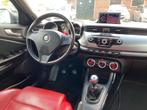 Alfa Romeo Giulietta 1.4 T Distinctive | Leder + Navi + Clim, Auto's, Voorwielaandrijving, Gebruikt, 4 cilinders, Zwart