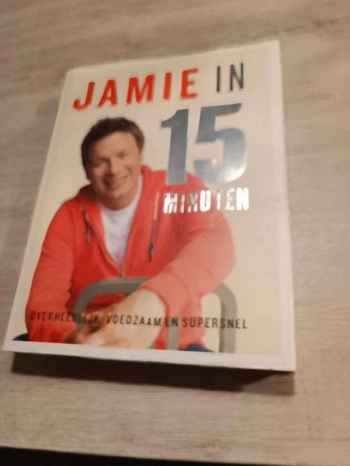Jamie Oliver - Jamie in 15 minuten, Boeken, Kookboeken, Zo goed als nieuw, Ophalen of Verzenden