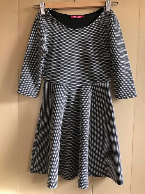 Leuk zwart-wit kinderjurkje, merk: YD, mt. 134. (8/9 jaar)., Kinderen en Baby's, Kinderkleding | Maat 134, Zo goed als nieuw, Meisje