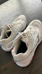 Mitzuno volleybalschoenen maat 39, Sport en Fitness, Volleybal, Ophalen of Verzenden, Zo goed als nieuw, Schoenen