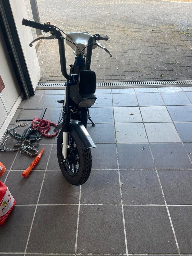 Citta gilera 50 cc, Fietsen en Brommers, Snorfietsen en Snorscooters, Zo goed als nieuw, Gilera, Ophalen