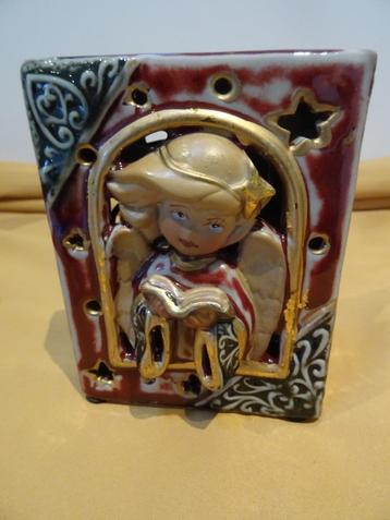 Porselein engel in boek + licht verlichting engeltje Kerst beschikbaar voor biedingen
