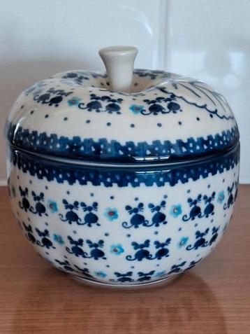 Bunzlau aardewerken appelpotje beschikbaar voor biedingen