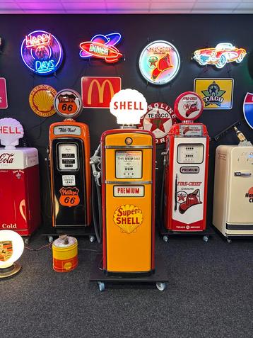 Prachtige Amerikaanse benzinepomp Gilbarco Shell Gas Pump beschikbaar voor biedingen