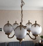 Antieke kroonluchter met 5 glazen bollen, messingkleur, Ophalen, Zo goed als nieuw, Metaal, Vintage Antiek