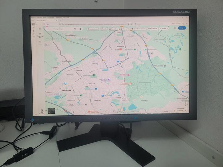 Fraaie Eizo ColorEdge CG241W monitor te koop!, Computers en Software, Monitoren, Zo goed als nieuw, 61 t/m 100 Hz, DVI, In hoogte verstelbaar