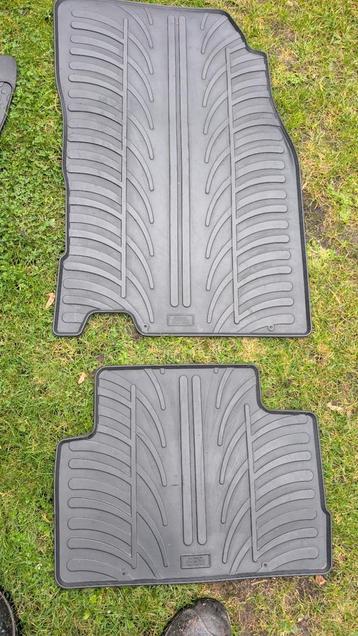Rubberen automatten Nissan Qashqai (2014+) beschikbaar voor biedingen