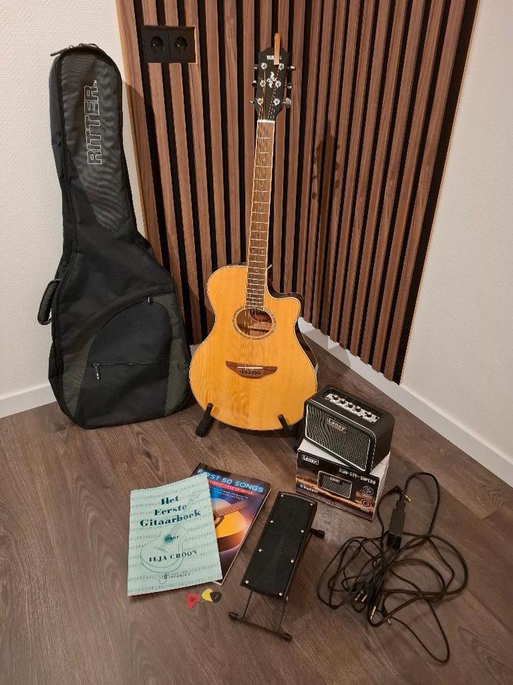 Complete gitaar set-up YAMAHA APX600, Muziek en Instrumenten, Snaarinstrumenten | Gitaren | Akoestisch, Gebruikt, Western- of Steelstringgitaar