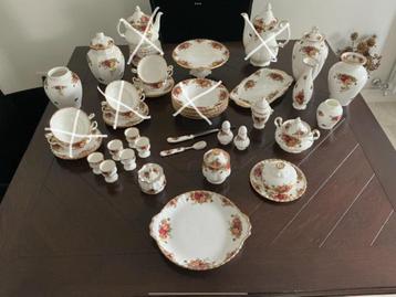 Royal Albert “ Old Country Rose “ servies (zie beschrijving) beschikbaar voor biedingen