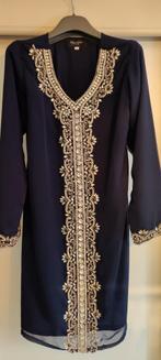 Jurk maat 38 met siersteentjes. 2 keer gedragen., Kleding | Dames, Jurken, Ophalen of Verzenden, Zo goed als nieuw, Maat 38/40 (M)