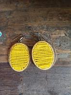 Te koop Lott oorbellen, Ophalen of Verzenden, Zo goed als nieuw, Overige materialen