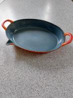 Gietijzeren ovenschaal met schenktuit., Huis en Inrichting, Keuken | Potten en Pannen, Ophalen of Verzenden, Zo goed als nieuw