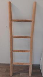 Decoratieve houten ladder, Ophalen, Zo goed als nieuw, Minder dan 2 meter