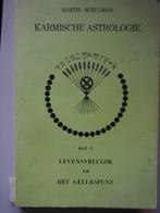 Karmische Astrologie, Ophalen of Verzenden, Zo goed als nieuw, Astrologie, Achtergrond en Informatie