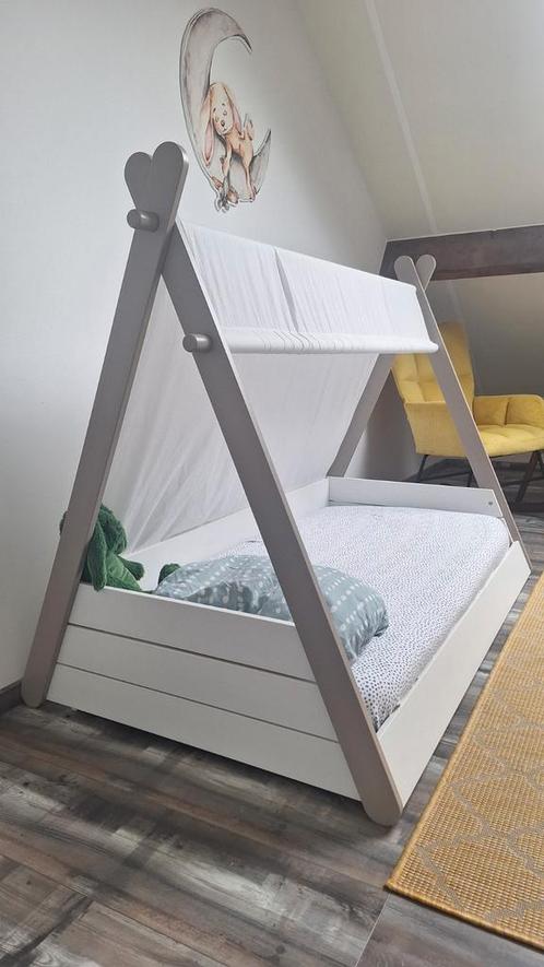 Totem wigwam kinderbed 70x140 bedje incl. Matras hoeslakens, Kinderen en Baby's, Kinderkamer | Bedden, 70 tot 85 cm, Matras, Ophalen of Verzenden