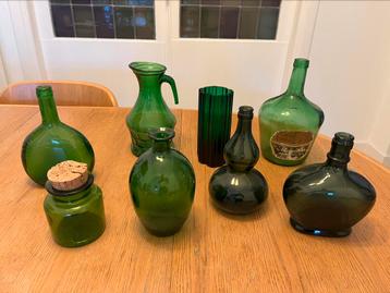Leuk setje vintage groen glas decoratie  beschikbaar voor biedingen