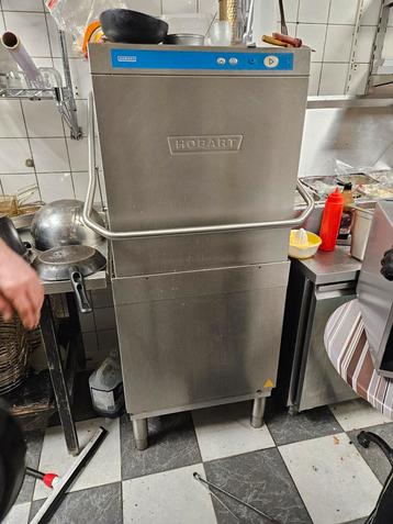 Wasmachine beschikbaar voor biedingen