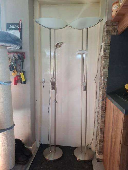 EGLO BAYA vloerlampen zilver, Huis en Inrichting, Lampen | Vloerlampen, Gebruikt, 150 tot 200 cm, Glas, Metaal, Ophalen