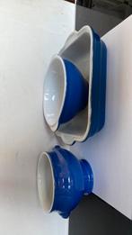 Emile Henry 3x servies.  Blauw, Ophalen of Verzenden, Aardewerk, Overige stijlen, Kom(men)