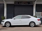 Skoda Superb 1.5 TSI ACT/AUT/PANO/NAVI/XENON/PDC/BOMVOLL, Auto's, 730 kg, 4 cilinders, 150 pk, Wit