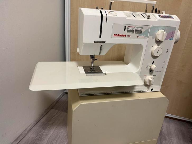 Bernina 1031 Nette Naaimachine, Hobby en Vrije tijd, Naaimachines en Toebehoren, Zo goed als nieuw, Naaimachine, Bernina, Ophalen of Verzenden