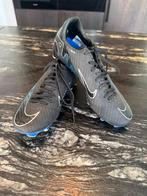 Nike voetbalschoenen, Sport en Fitness, Voetbal, Maat XS of kleiner, Ophalen of Verzenden, Zo goed als nieuw