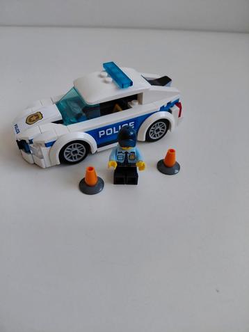 Lego city 60239 Politie patrouille auto agent beschikbaar voor biedingen