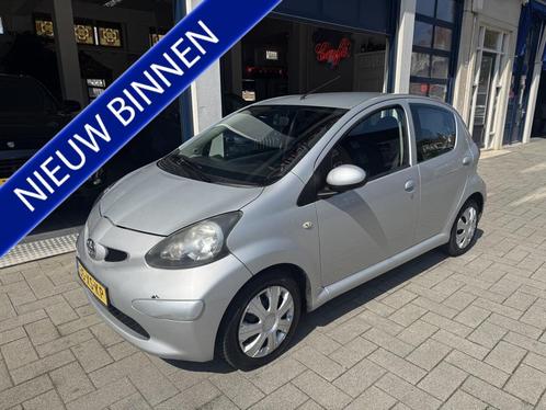 Toyota Aygo 1.0-12V + NW APK/NIEUWE KOPPELING. (bj 2007), Auto's, Toyota, Bedrijf, Te koop, Aygo, ABS, Airbags, Alarm, Centrale vergrendeling