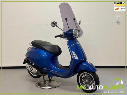 Vespa Primavera 4T Primavera 4T | 45 km/h | Gele plaat | NIE, Fietsen en Brommers, Brommers | Vespa, Gebruikt, Overige modellen