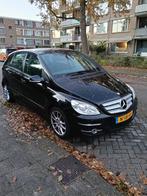MERCEDES-BENZ B160 BlueEFFİCİENCY (ketting hoorbaar ), Auto's, Voorwielaandrijving, Zwart, Leder en Stof, Zwart