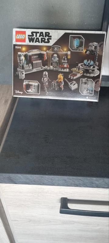 LEGO Star Wars The Armorer's Mandalorian Forge 75319 beschikbaar voor biedingen
