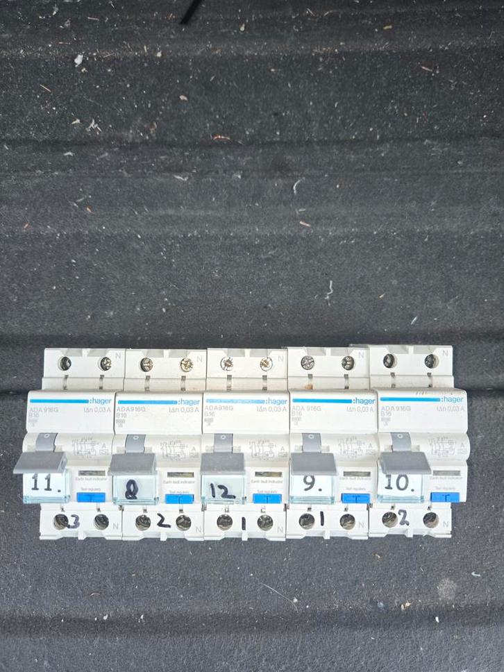 5x Hager Aardlekautomaat ADA916G B16 0.03A, Doe-het-zelf en Verbouw, Elektra en Kabels, Gebruikt, Schakelaar, Ophalen of Verzenden