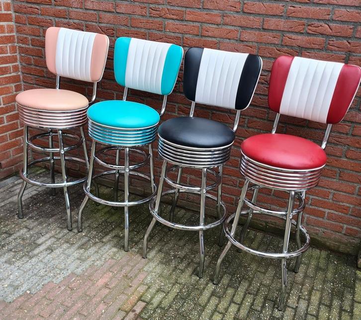 FIFTIES SIXTIES AMERIKAANSE BEL AIR BARKRUKKEN MET BARTAFEL, Huis en Inrichting, Barkrukken, Zo goed als nieuw, 60 tot 90 cm, Metaal