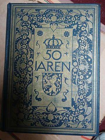 Koningin Wilhelmina Gedenkboek 1898-1948 beschikbaar voor biedingen