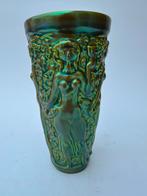 vaas met vrouwenfiguren zsolnay-pecs,, Ophalen of Verzenden