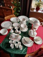 Engels servies royal canterbury opium, Huis en Inrichting, Keuken | Servies, Ophalen, Porselein, Overige stijlen, Bord(en)