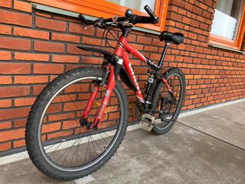 Te koop: Giant dames mountainbike – goede staat, klein minpu beschikbaar voor biedingen