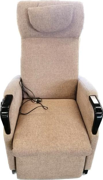 Fitform electriche staop stoel  beschikbaar voor biedingen