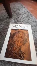 boek Dali, Ophalen of Verzenden, Zo goed als nieuw