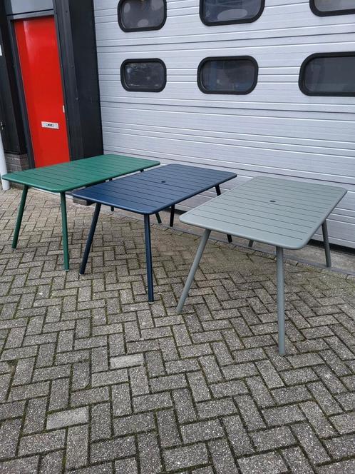 Fermob Luxembourg tafel 143x80 ceder, blauw, rozemarijn, Tuin en Terras, Tuintafels, Zo goed als nieuw, Rechthoekig, Ophalen