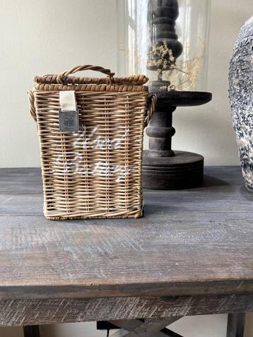 Riviera Maison mandje  beschikbaar voor biedingen