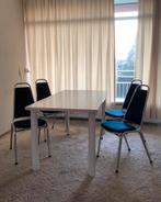 EETTAFEL met VIER STOELEN & BIJZETTAFEL. IN PRIJS VERLAAGD!, Ophalen, Huis en Inrichting