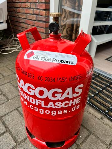 Gasfles rood (met statiegeld) beschikbaar voor biedingen