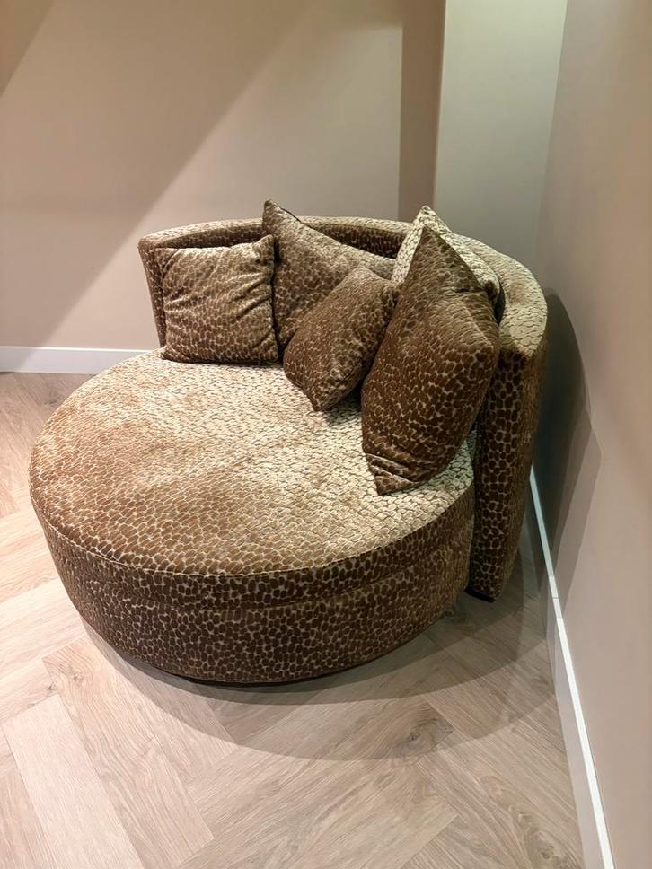 Loveseat  ronde bank, Huis en Inrichting, Fauteuils, Gebruikt, Stof, 125 cm of meer, 125 tot 150 cm, Ophalen of Verzenden