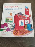 Nannie Kuiper - Kleertjes uit, pyjamaatjes aan, Boeken, Kinderboeken | Jeugd | onder 10 jaar, Ophalen of Verzenden, Zo goed als nieuw