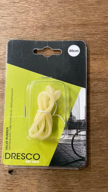 Ventiel rubber ca 65cm beschikbaar voor biedingen