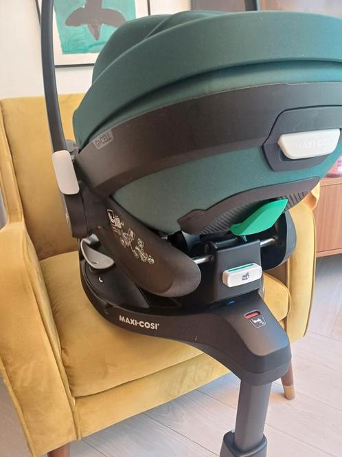 Maxi-cosi pebble 360 pro with Isofix base family fix 3, Kinderen en Baby's, Autostoeltjes, Zo goed als nieuw, Maxi-Cosi, 0 t/m 13 kg