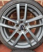 18 inch Golf8 Caddy Octavia Leon cupra velgen winterbanden, 18 inch, Banden en Velgen, 225 mm, Winterbanden