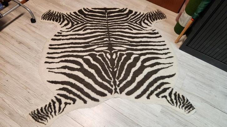 Zebra Vloerkleed - Grensten IKEA, Huis en Inrichting, Stoffering | Tapijten en Kleden, Gebruikt, Rechthoekig, Ophalen